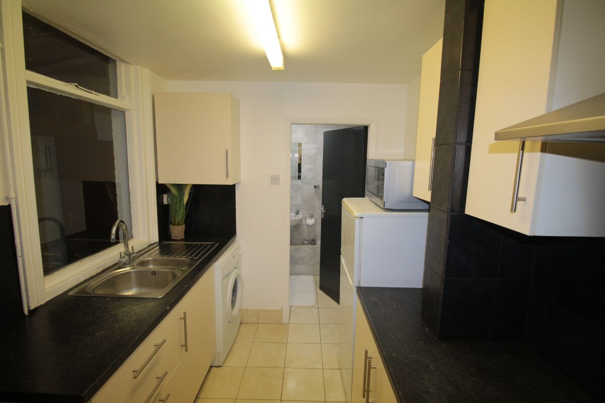 58 Back Flat High Street, Lincoln, Lincolnshire, LN5 8AH
