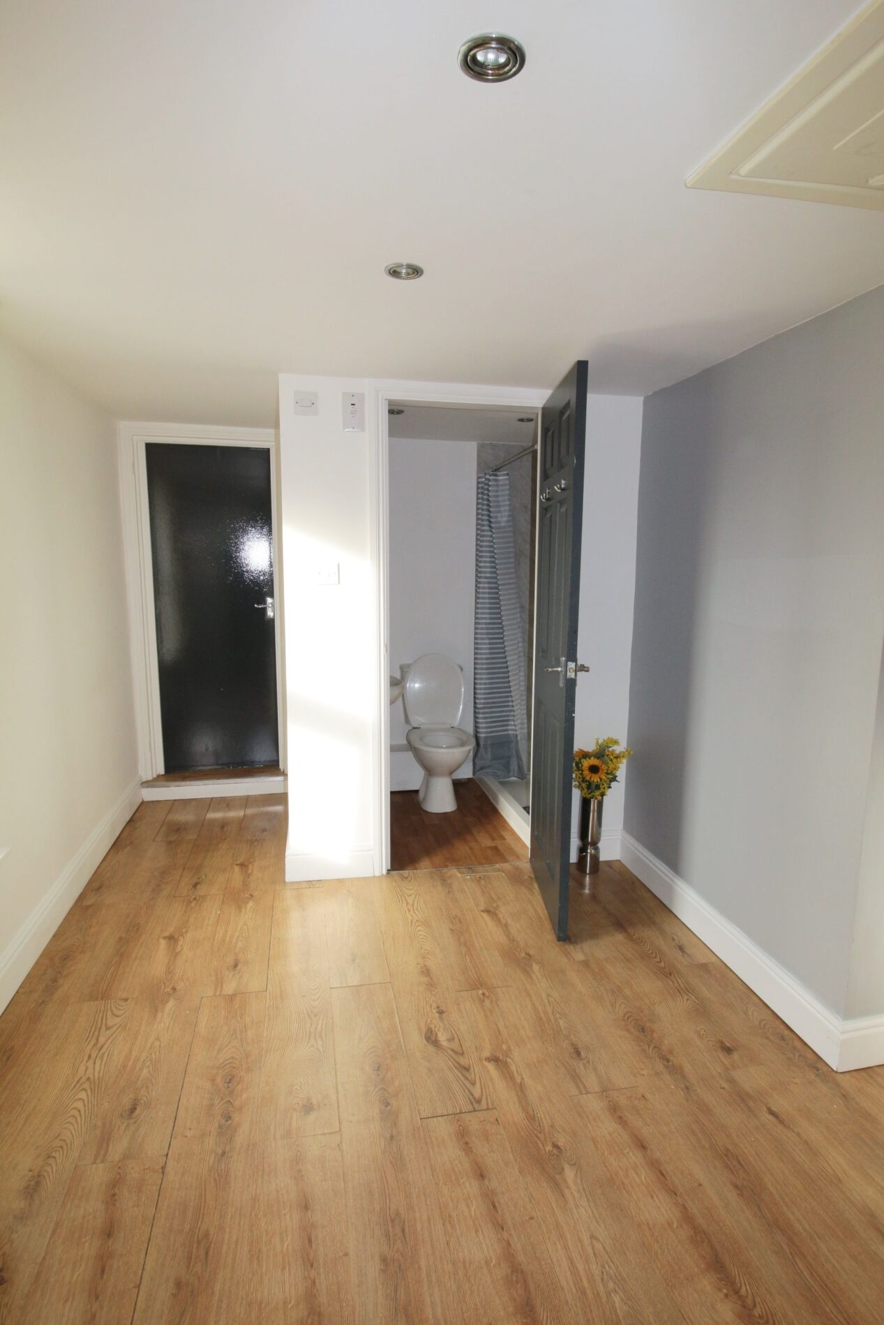 Flat B, 23 Witham Road Woodhall Spa, Lincoln, Lincolnshire, LN10 6RW