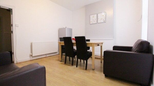 69 Ripon Street Sincil Bank, Lincoln, Lincolnshire, LN5 7NH
