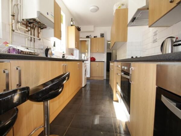 130 Monks Road, Lincoln, Lincolnsire, LN2 5PH