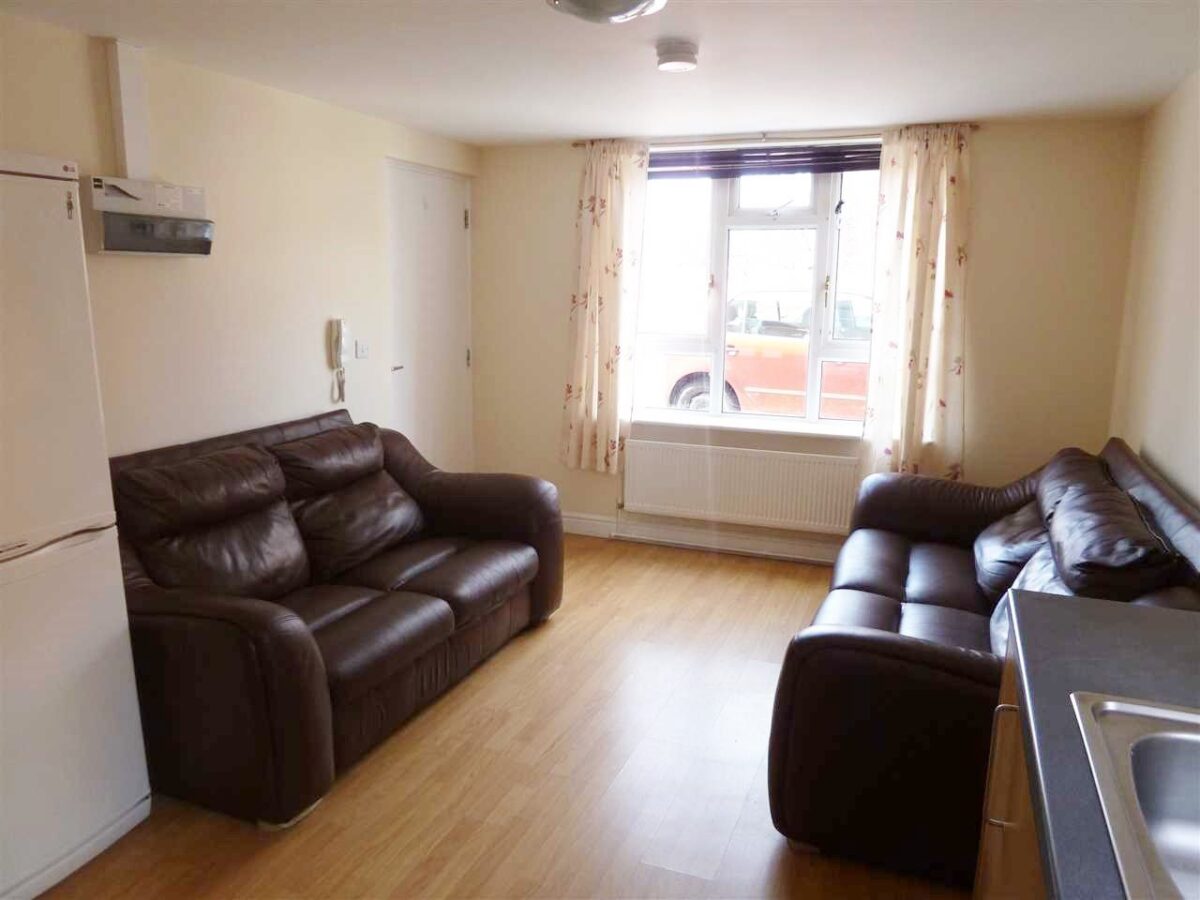 1 Flat A Hermit Street Sincil Bank - Lincoln