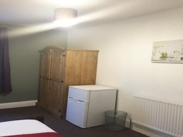 Room 4, 14 Avondale Street, Lincoln, Lincolnshire, LN2 5BL