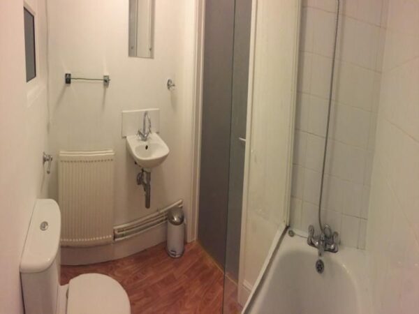 Room 4, 14 Avondale Street, Lincoln, Lincolnshire, LN2 5BL