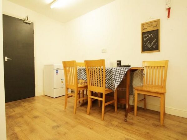 65 Monks Road, Lincoln, Lincolnshire, LN2 5HP