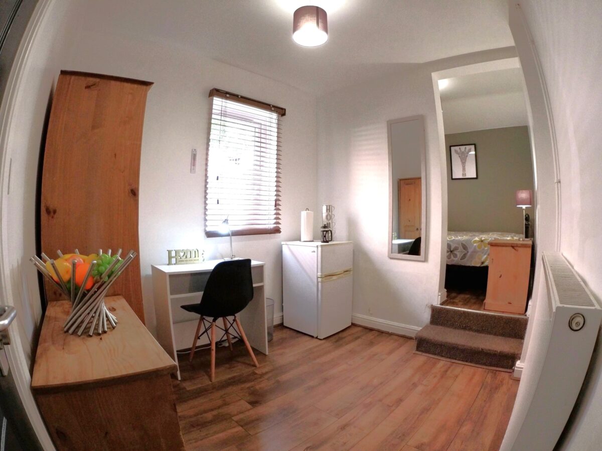 128 Monks Road, Lincoln, Lincolnsire, LN2 5PH