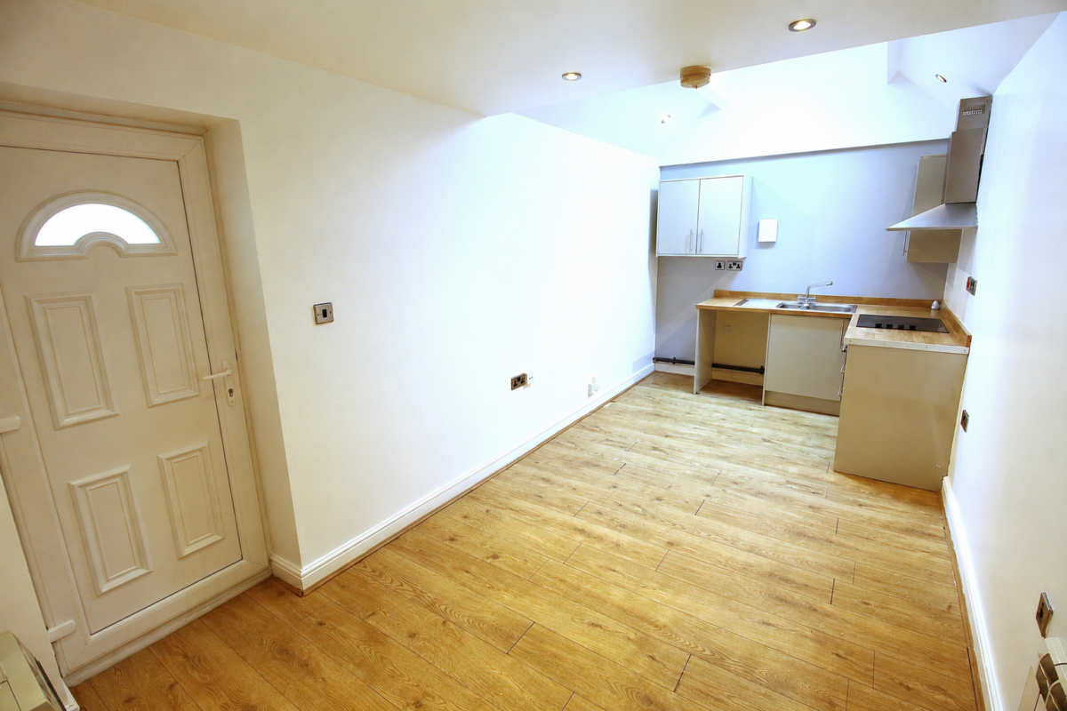 143 Flat B Newark Road Bracebridge, Lincoln, Lincolnshire, LN5 8NQ, United Kingdom