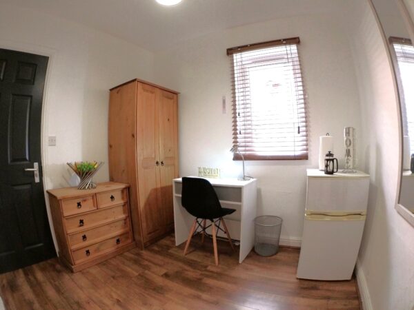 128 Monks Road, Lincoln, Lincolnsire, LN2 5PH