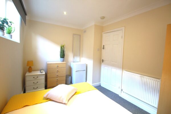 1b Eastbourne Street, Lincoln, Lincolnshire, LN2 5BW