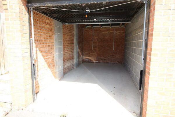 Garage, 24 Sorrel Drive, Nottingham, Nottinghamshire, NG17 8RW