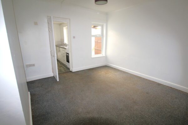 71b Flat Portland Street, Lincoln, Lincolnshire, LN5 7LB