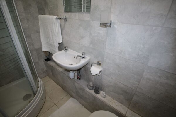58 Back Flat High Street, Lincoln, Lincolnshire, LN5 8AH