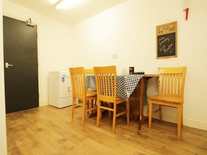 65 Monks Road, Lincoln, Lincolnsire, LN2 5HP