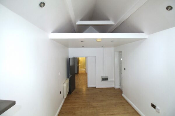 143 Flat B Newark Road Bracebridge, Lincoln, Lincolnshire, LN5 8NQ, United Kingdom