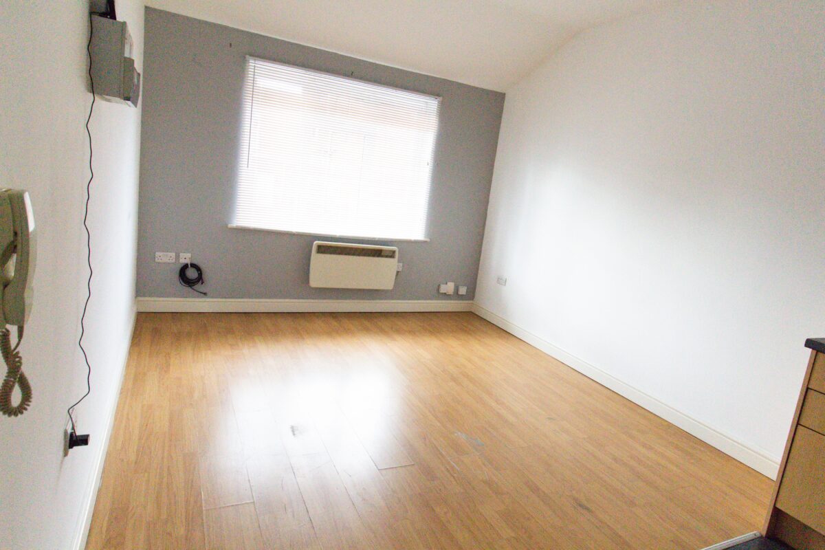 1 Flat C Hermit Street Sincil Bank, Lincoln, Lincolnshire, LN5 8EF