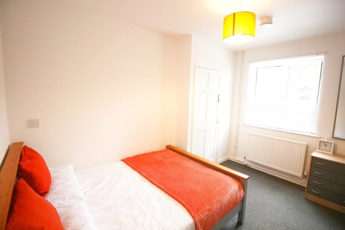 10 Goldsmith Walk, St Giles, Lincoln, Lincolnshire, LN2 4JW