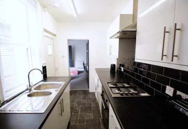 16 Carholme Road, Newland, Lincoln, Lincolnshire, LN1 1RR