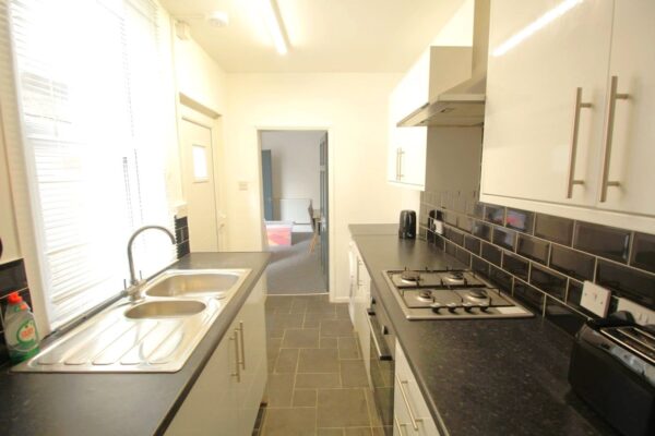 Student Accommodation 26/27, 16 Carholme Road, Newland,Lincoln