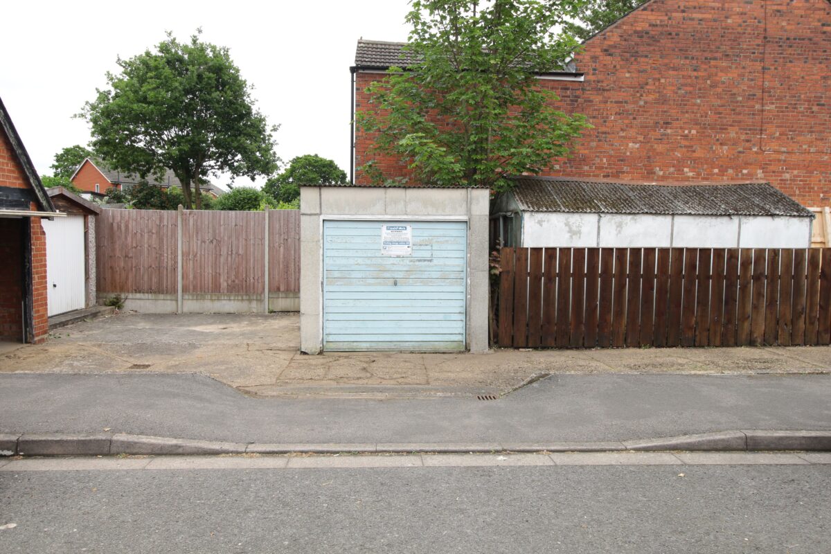 Garage 2 - 5 Church Drive, Boultham Park, Lincoln, Lincolnshire, LN6 7AX