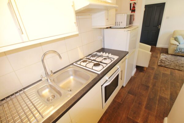 Flat 1, 23 The Avenue, Lincoln, Lincolnshire, LN1 1PD