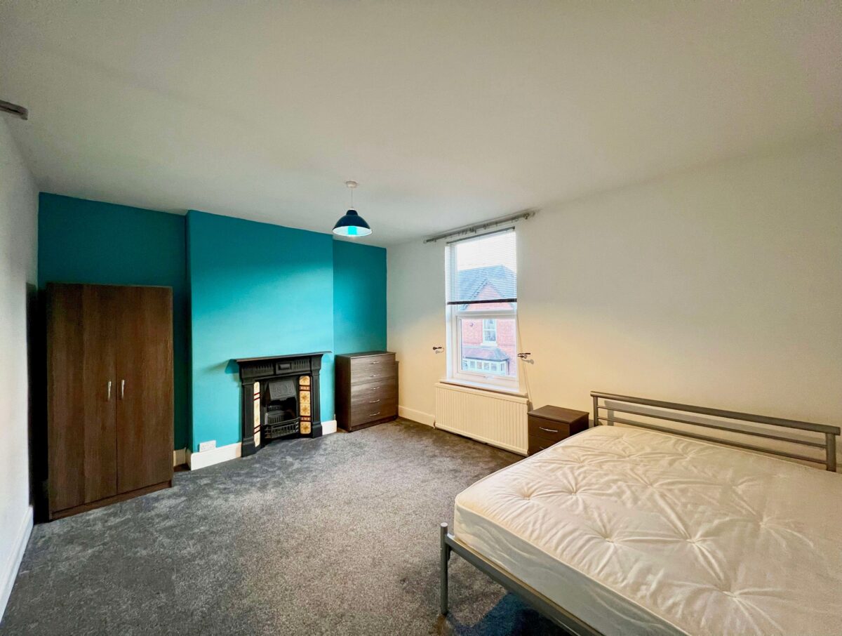 17 Collington Street, Beeston, Nottingham, Nottinghamshire, NG9 1FJ