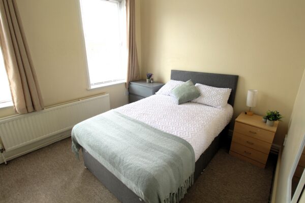 5 Newsums Villas, Carholme Road, Lincoln, Lincolnshire, LN1 1SQ
