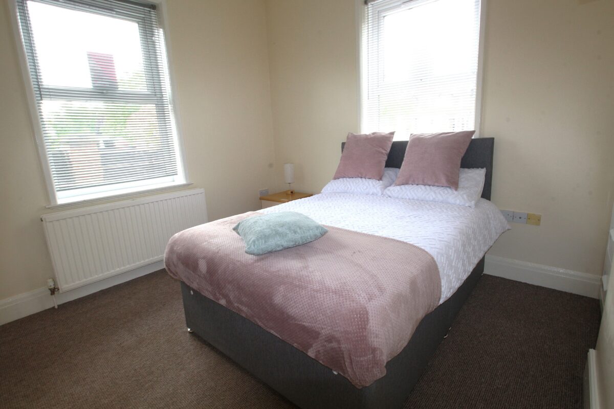 5 Newsums Villas, Carholme Road, Lincoln, Lincolnshire, LN1 1SQ