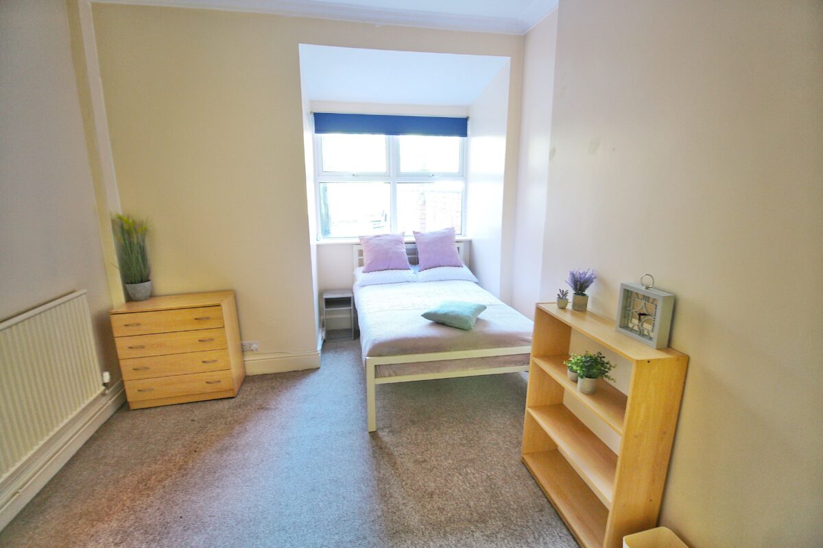 103 Carholme Road, Lincoln, Lincolnshire, LN1 1RT