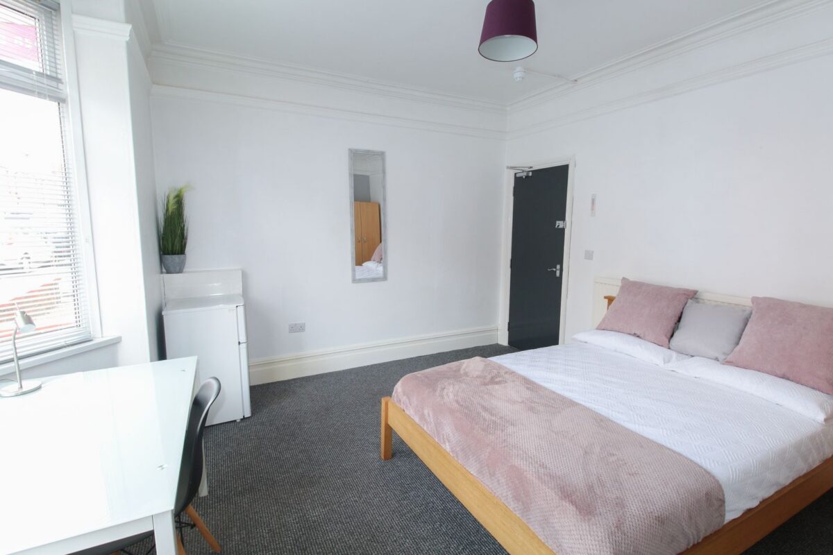 198 West Parade, Lincoln, Lincolnshire, LN1 1LY