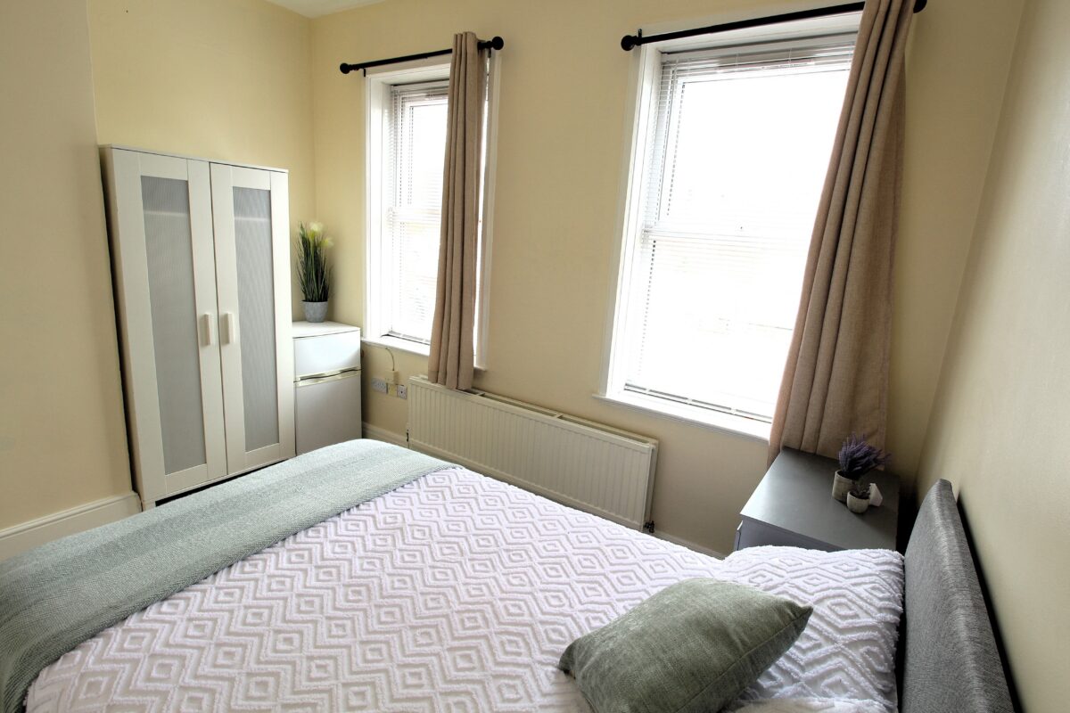 5 Newsums Villas, Carholme Road, Lincoln, Lincolnshire, LN1 1SQ