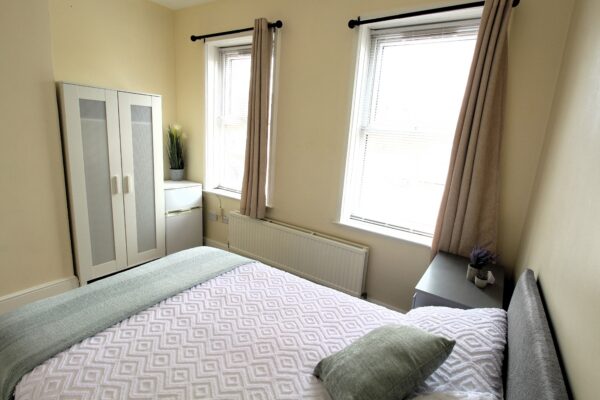 5 Newsums Villas, Carholme Road, Lincoln, Lincolnshire, LN1 1SQ