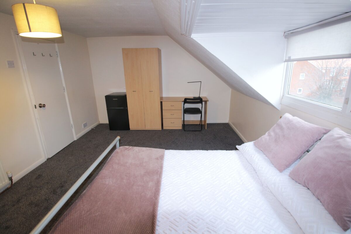 96 Newland Street West, Lincoln