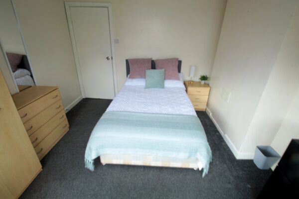 105 Carholme Road, Lincoln, Lincolnshire, LN1 1RT