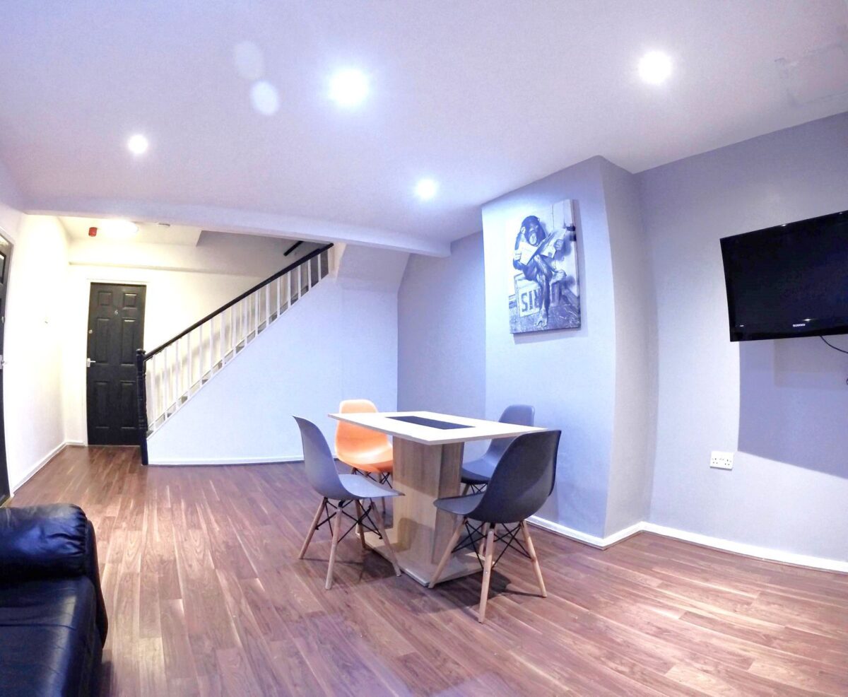 Student Accommodation, 39 Monks Road, Lincoln, Lincolnshire, LN2 5HN