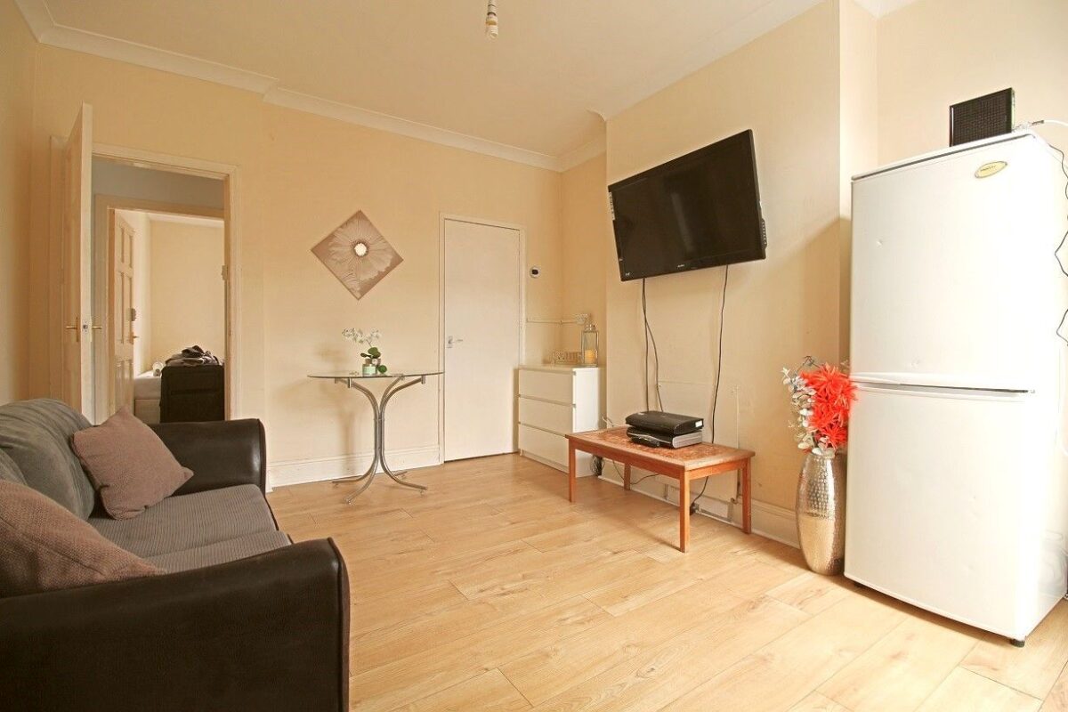 63 Hewson Road, Lincoln, Lincolnshire, LN1 1RZ