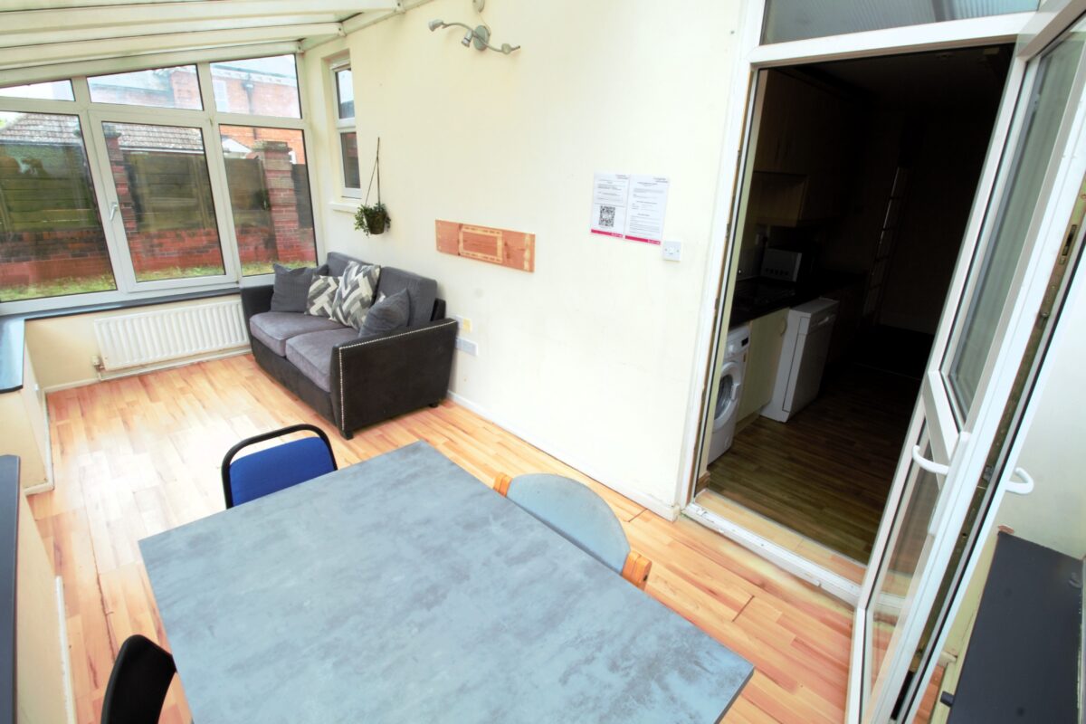 5 Newsums Villas, Carholme Road, Lincoln, Lincolnshire, LN1 1SQ