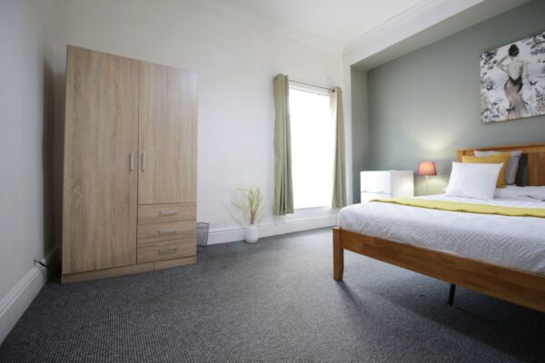 Student Accommodation, 39 Monks Road, Lincoln, Lincolnshire, LN2 5HN