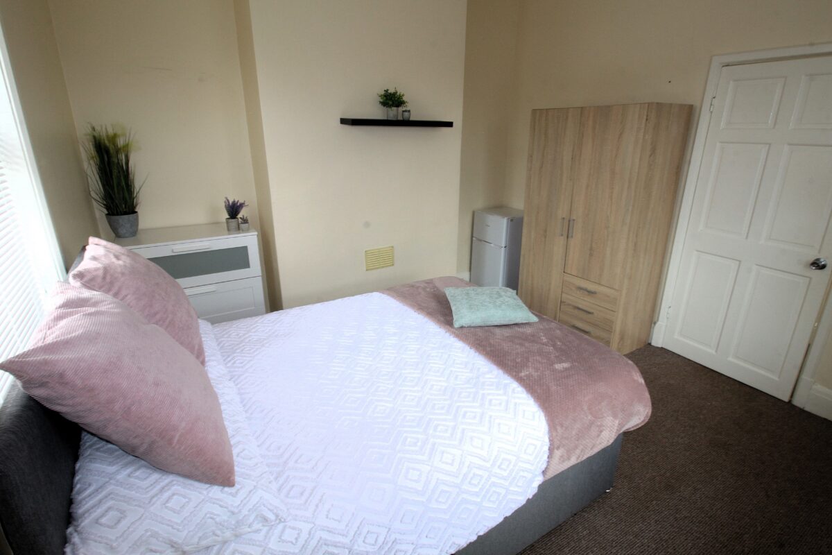 5 Newsums Villas, Carholme Road, Lincoln, Lincolnshire, LN1 1SQ