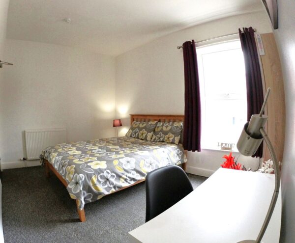 Student Accommodation, 39 Monks Road, Lincoln, Lincolnshire, LN2 5HN