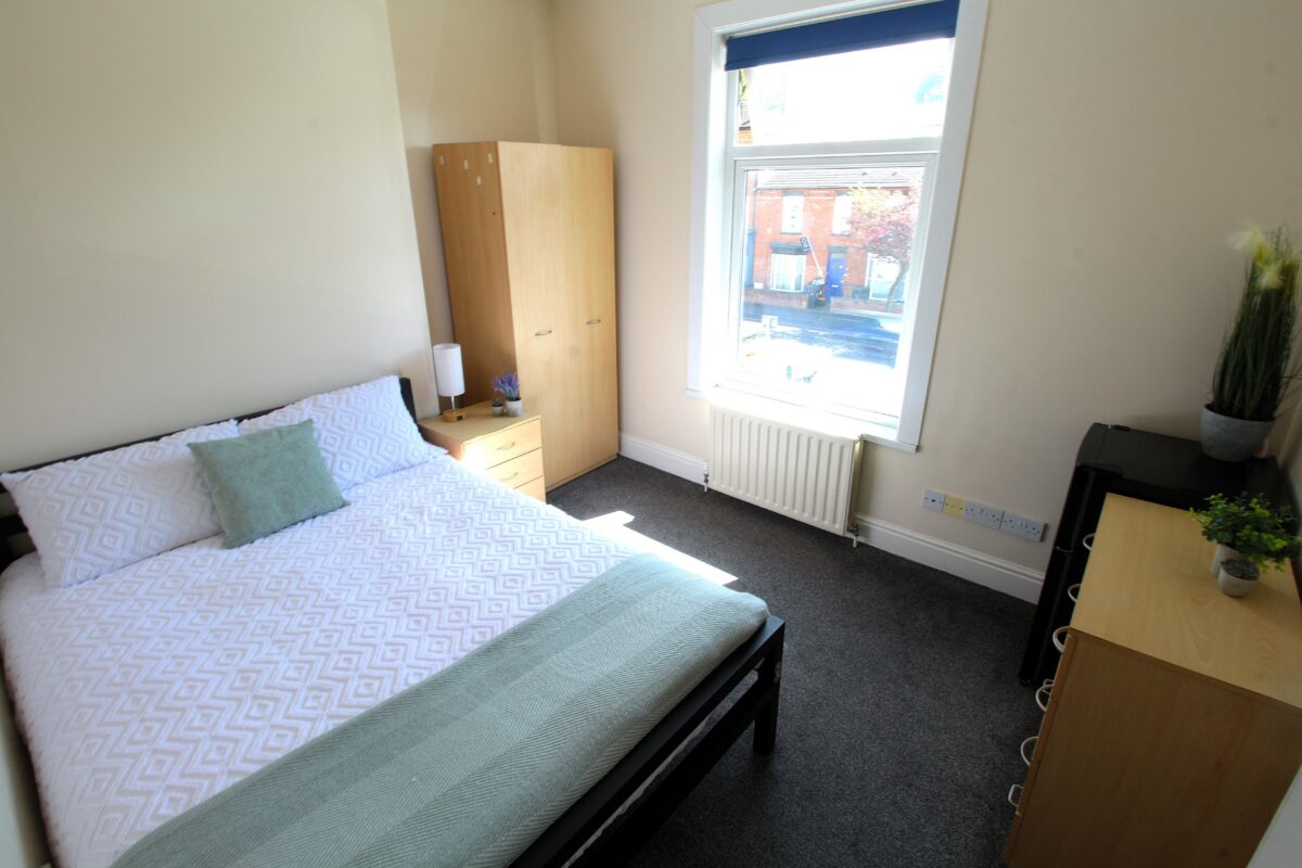 105 Carholme Road, Lincoln, Lincolnshire, LN1 1RT