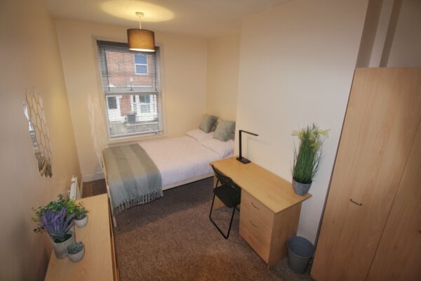 Student Accommodation, 96 Newland Street West, Lincoln, Lincolnshire, LN1 1PH
