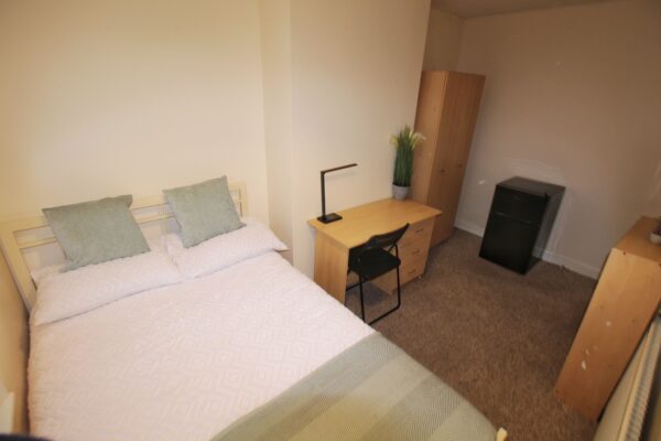 Student Accommodation, 96 Newland Street West, Lincoln, Lincolnshire, LN1 1PH