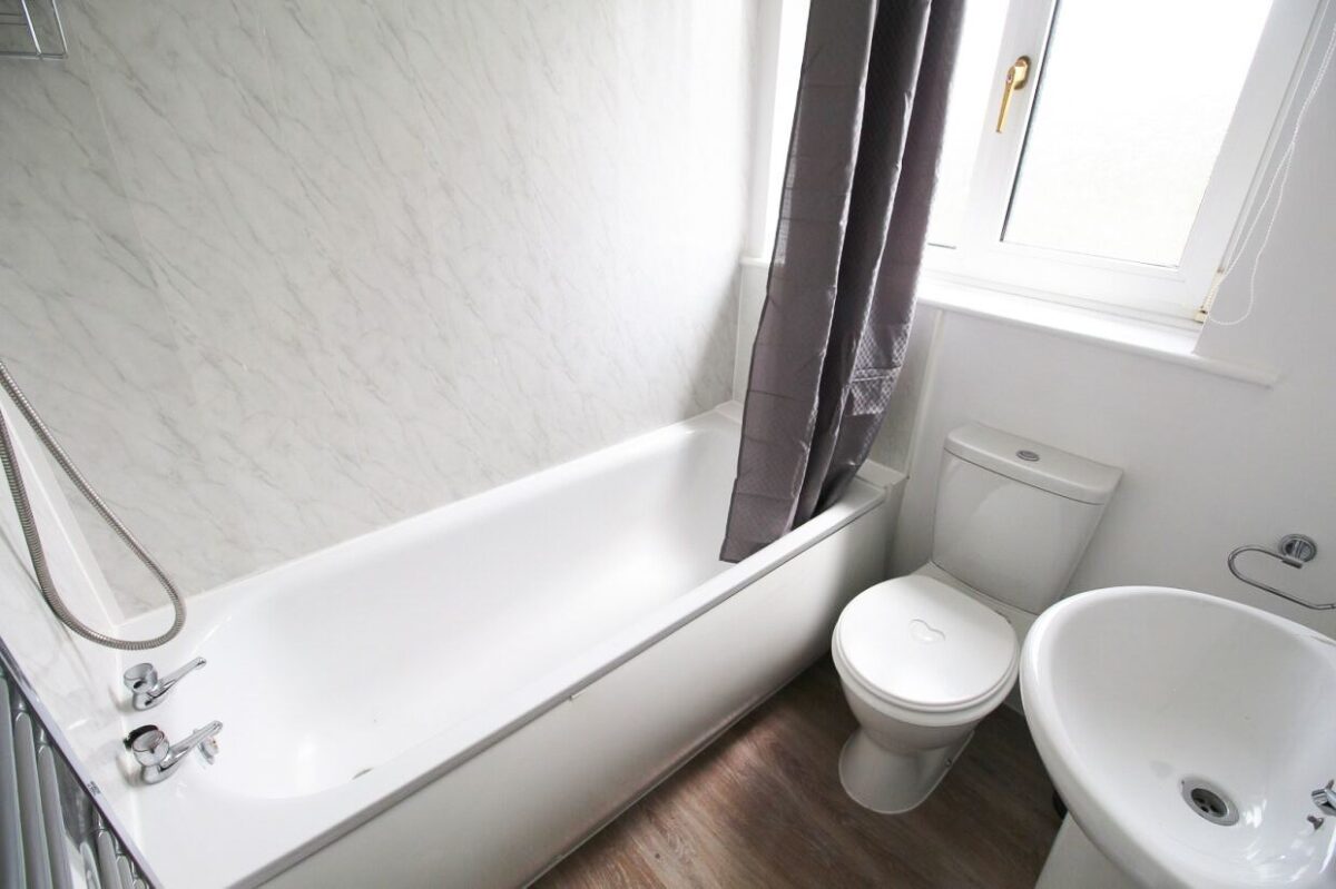 Student Accommodation, 67 Hewson Road, Lincoln, Lincolnshire, LN1 1RZ