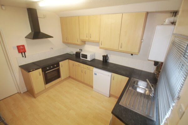 Student Accommodation, 96 Newland Street West, Lincoln, Lincolnshire, LN1 1PH