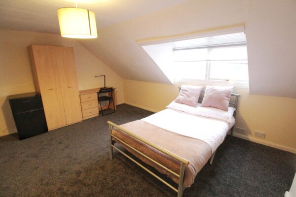 Student Accommodation, 96 Newland Street West, Lincoln, Lincolnshire, LN1 1PH