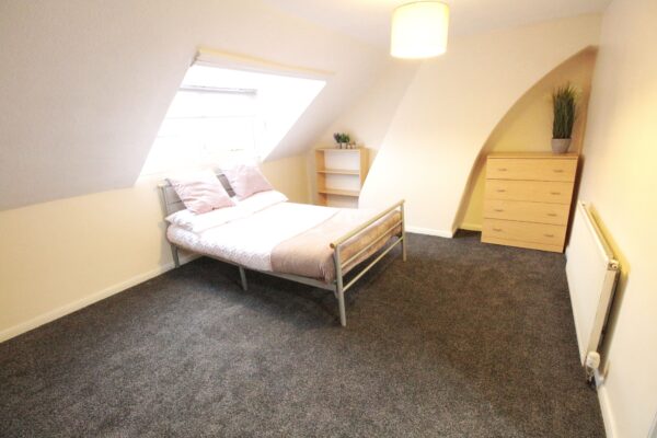 Student Accommodation, 96 Newland Street West, Lincoln, Lincolnshire, LN1 1PH