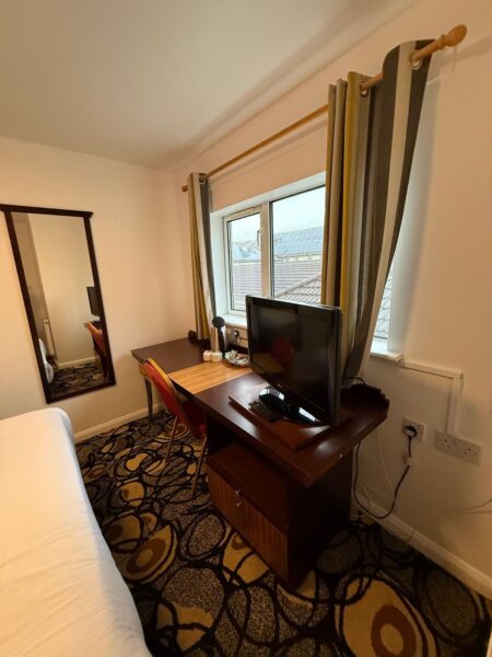 Room 204, SimplyStay Lincoln Road, Skegness, Lincolnshire, PE25 2EA