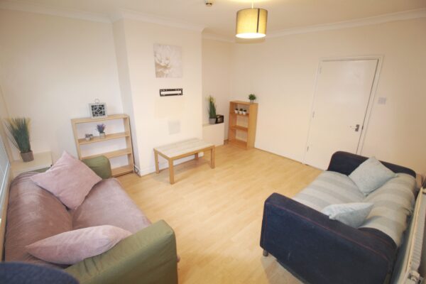 Student Accommodation, 96 Newland Street West, Lincoln, Lincolnshire, LN1 1PH