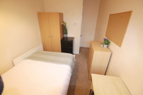 Student Accommodation, 96 Newland Street West, Lincoln, Lincolnshire, LN1 1PH