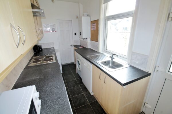 103 Carholme Road, Lincoln, Lincolnshire, LN1 1RT