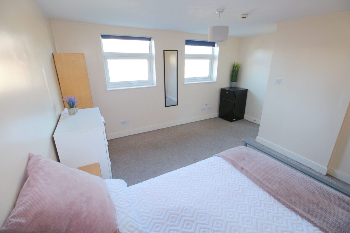 105 Carholme Road, Lincoln, Lincolnshire, LN1 1RT,
